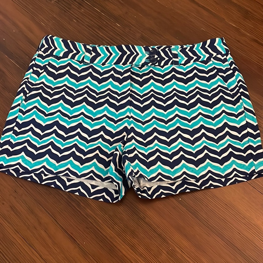 Perfect Condition Vineyard Vines shorts